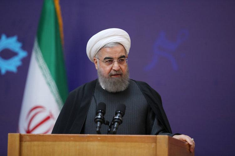 روحانی: در زمینه نفت و گاز شرمنده مردم ایران نیستیم
